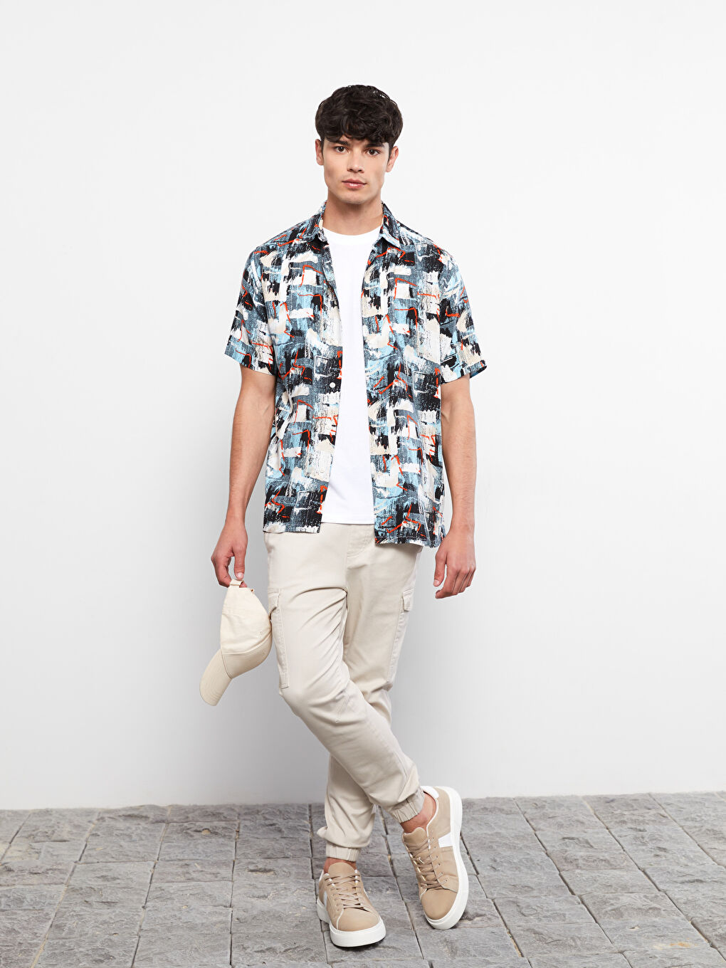 ерлерге арналған стандартты пішім қысқа жең өрнекті поплин жейде-2