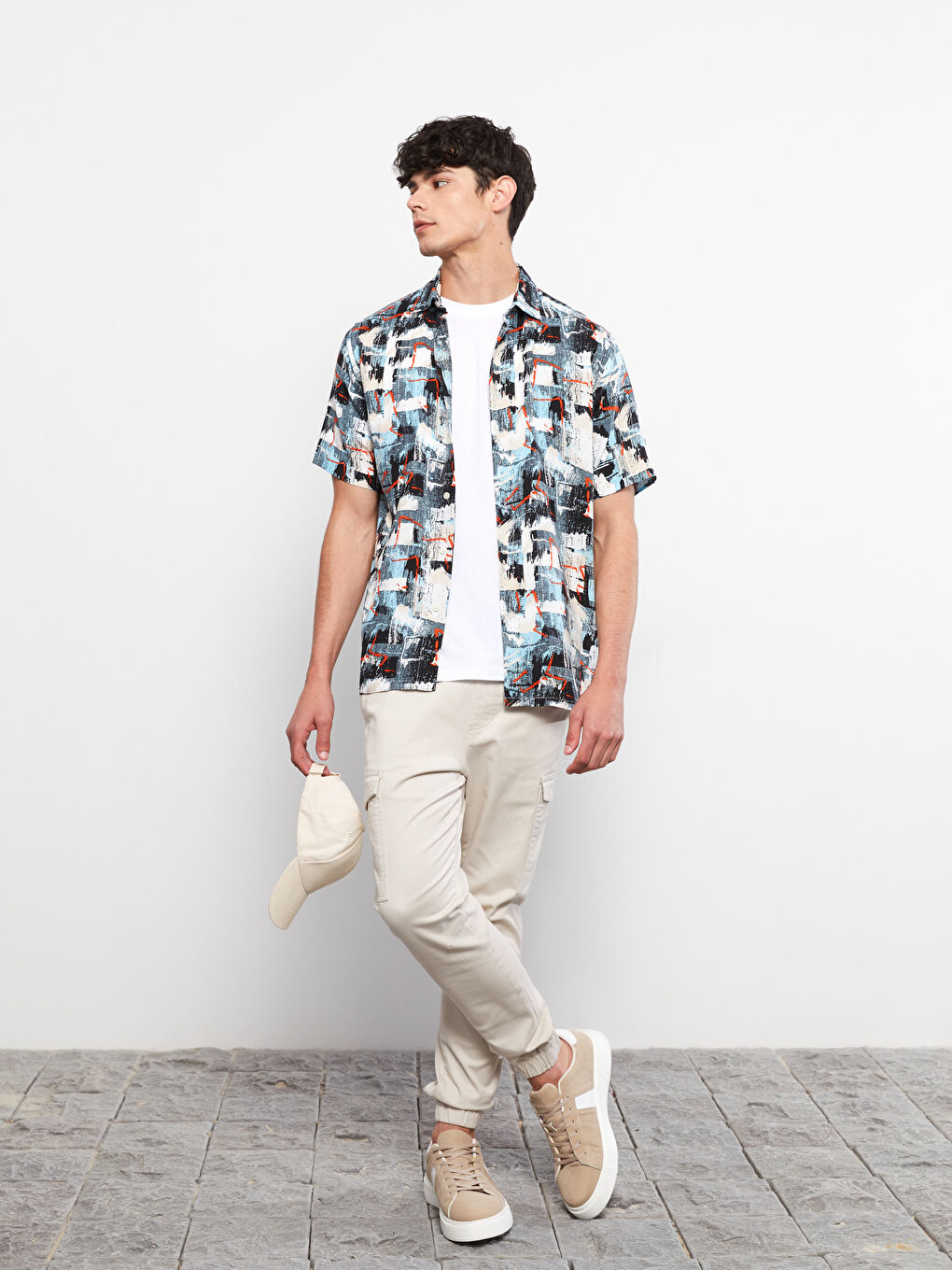 ерлерге арналған стандартты пішім қысқа жең өрнекті поплин жейде-3