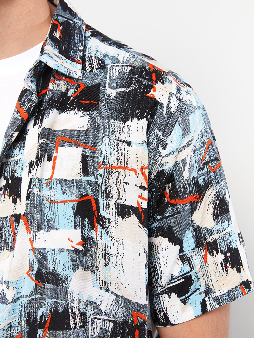 ерлерге арналған стандартты пішім қысқа жең өрнекті поплин жейде-4