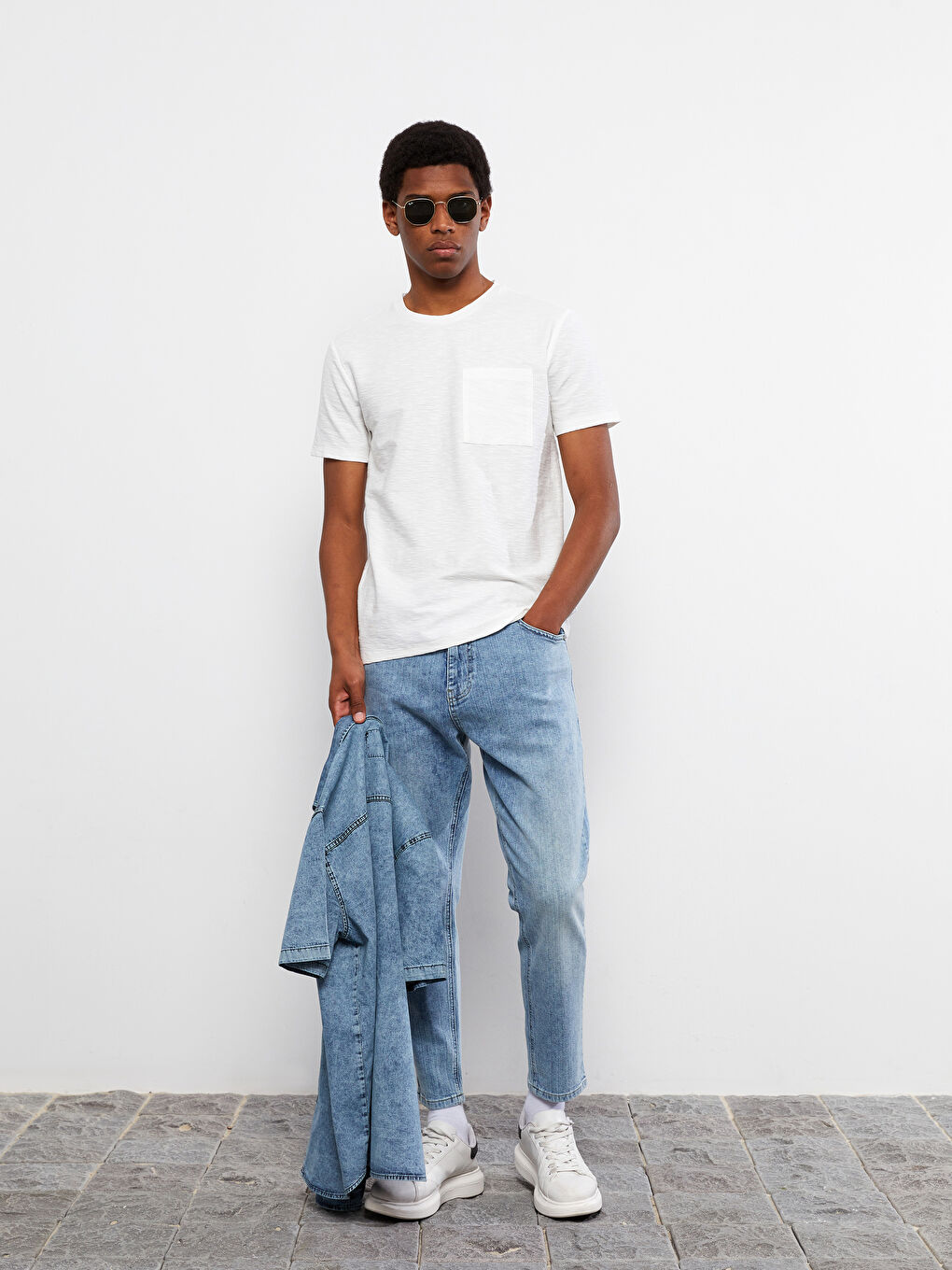 Ekru Bisiklet Yaka Kısa Kollu Basic Penye Erkek Tişört