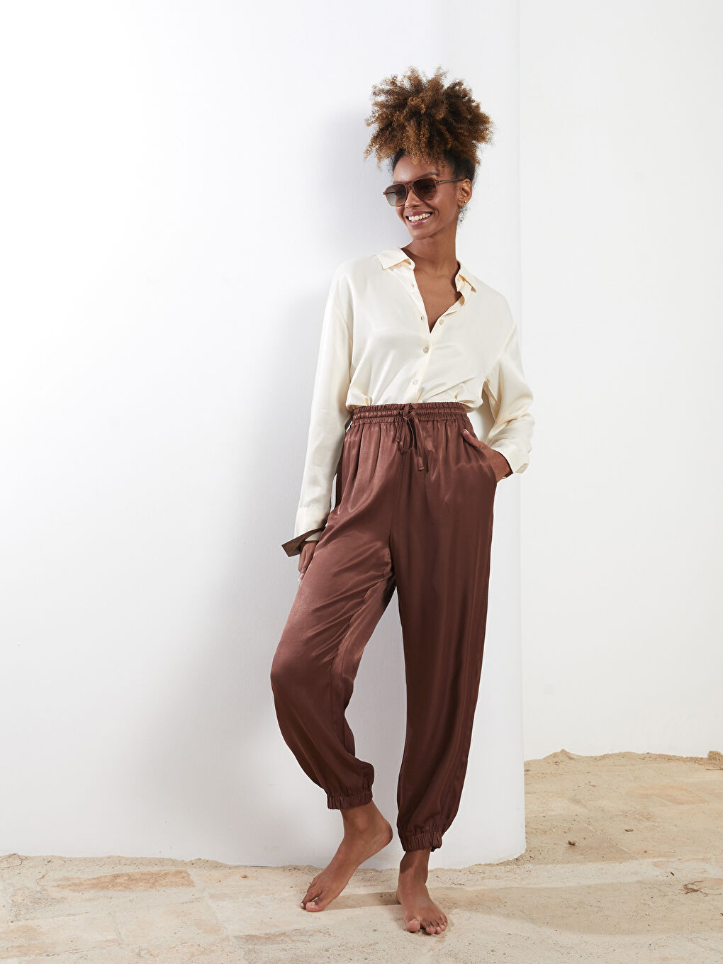 Elastic Waist Comfortable Fit Pocket Detailed Satin Women's Jogger Pants