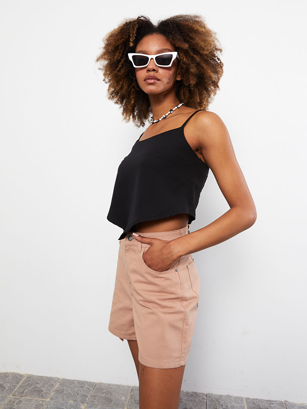Standard Fit Plain Pocket Detailed Gabardine Women's Shorts -S2I916Z8-GCM