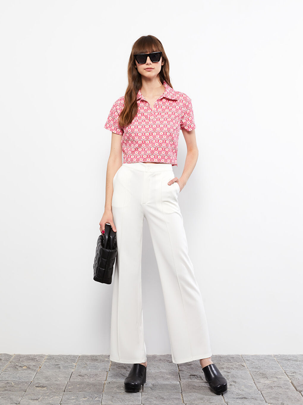 Comfortable Fit Straight Pocket Detailed Women's Trousers-1