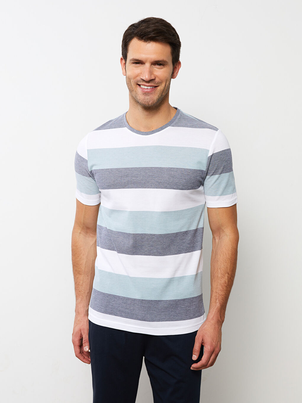 LC WAIKIKI Regular Fit Men's Pyjama Set -S2I944Z8-RFF