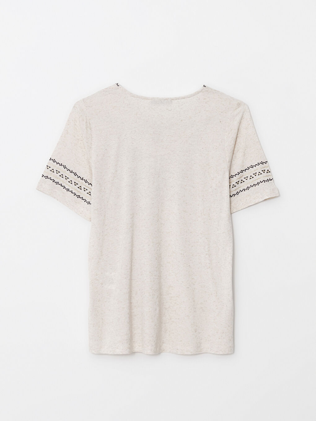 Ekru Bağlamalı Yaka Nakışlı Kısa Kollu Kadın Tişört-5