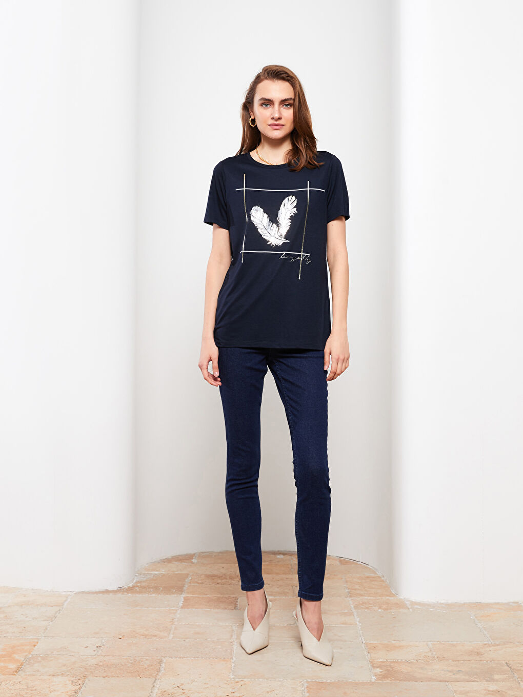 Lacivert Bisiklet Yaka Baskılı Kısa Kollu Kadın Tişört