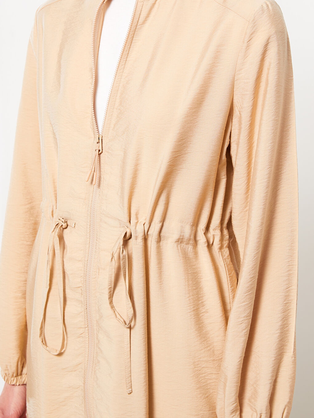 Bej Dik Yaka Düz Uzun Kollu Kadın Tunik-3