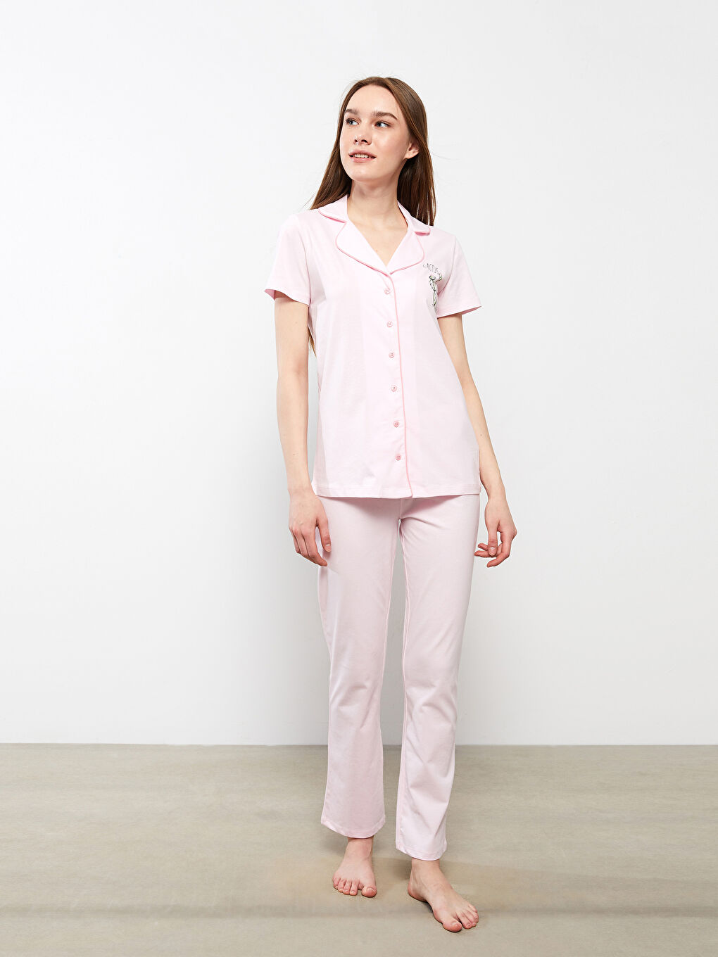 Ženski Komplet Pidžame od Pamuka sa Štampom, Kratkim Rukavima i Okovratnikom-1