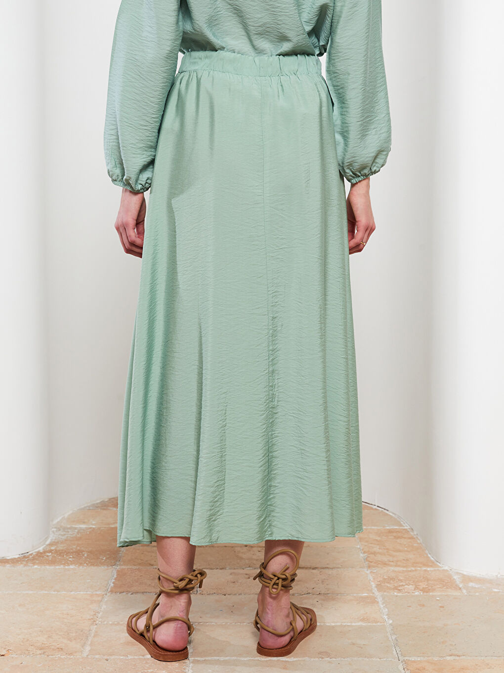 جيبة سادة بقصة A-Line بخصر مرن للسيدات-4