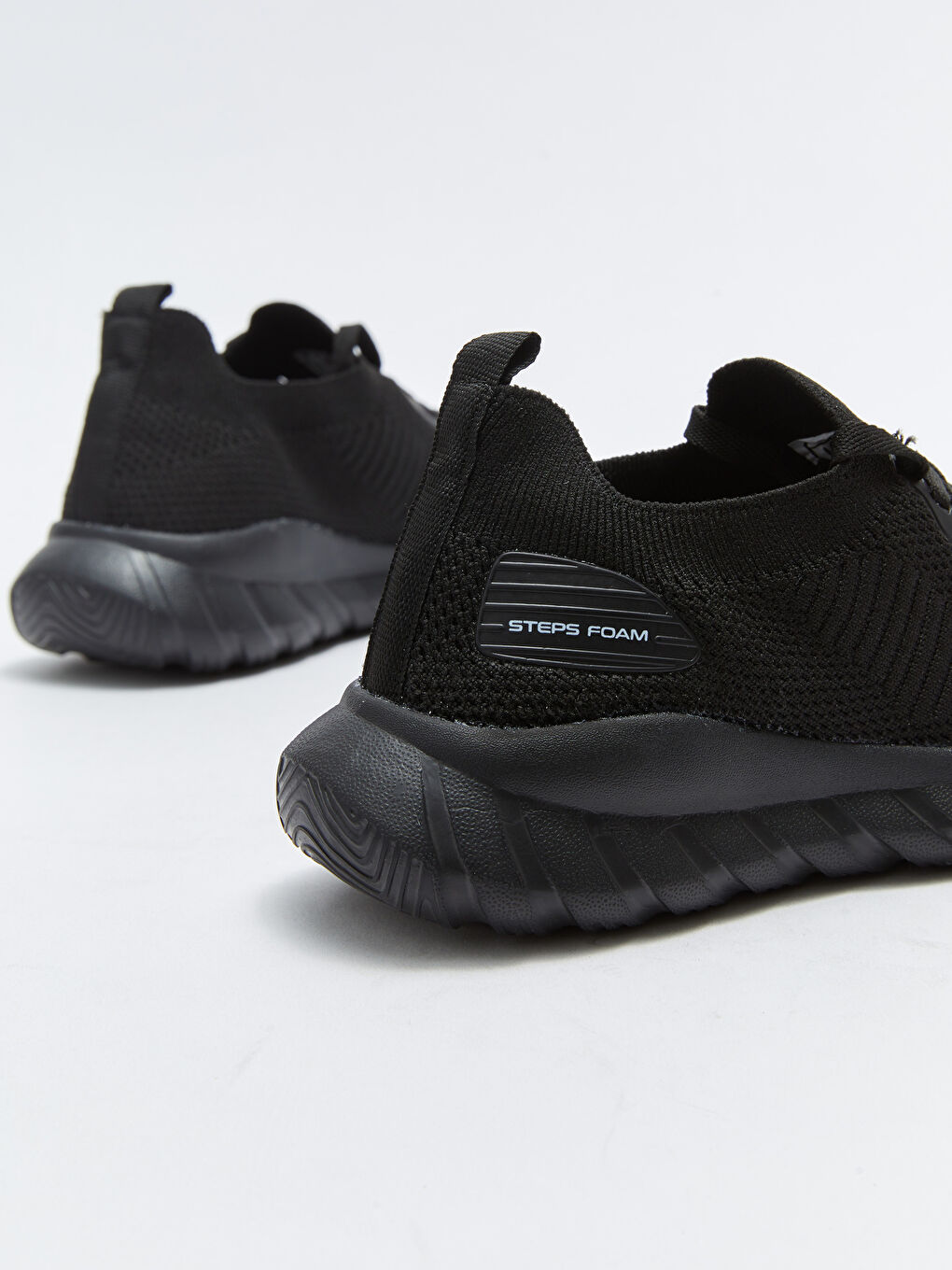 Siyah File Detaylı Kalın Taban Kadın Aktif Spor Ayakkabı-4