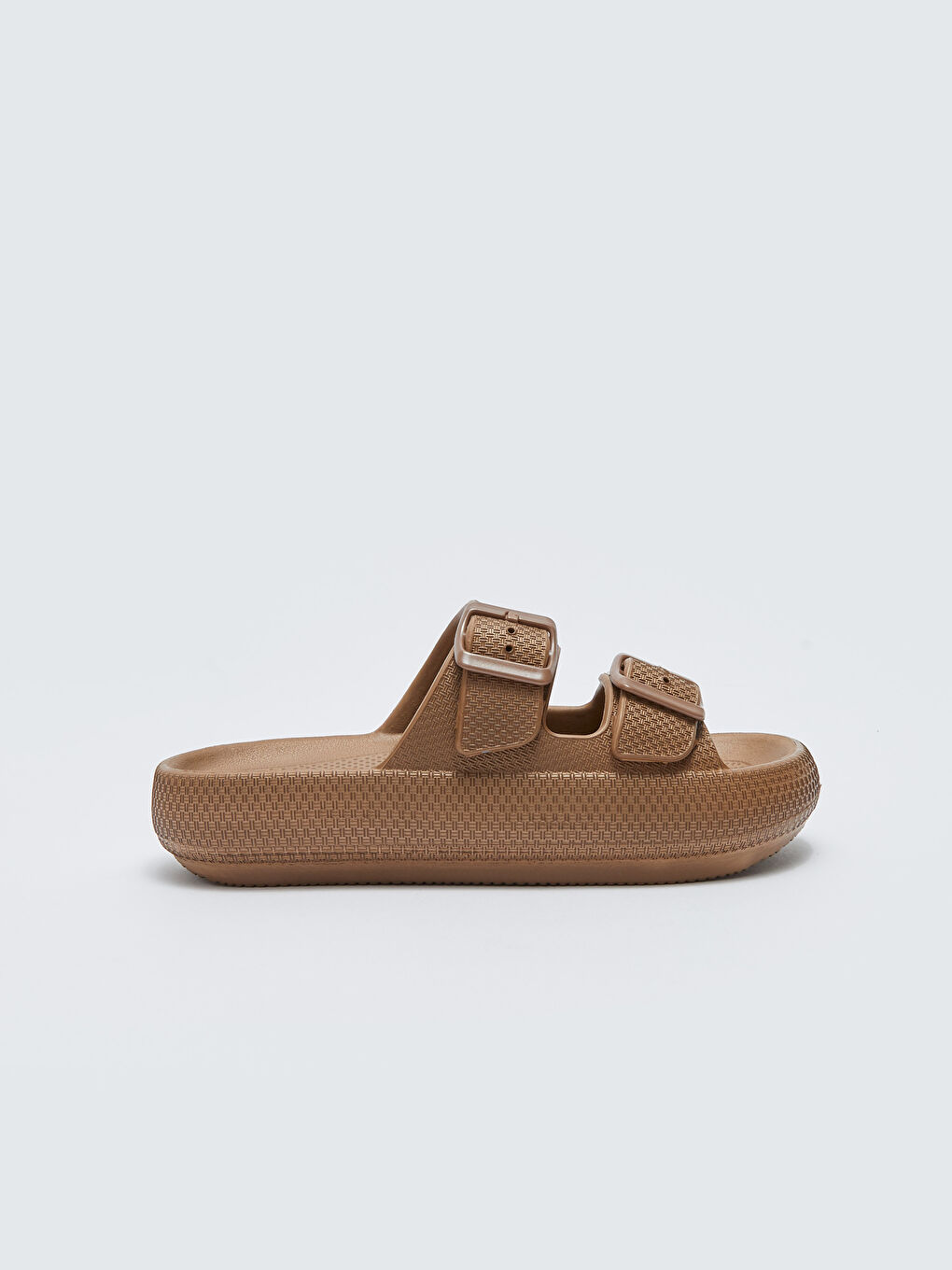 Kahverengi Çift Bantlı Toka Detaylı Kadın Terlik-1