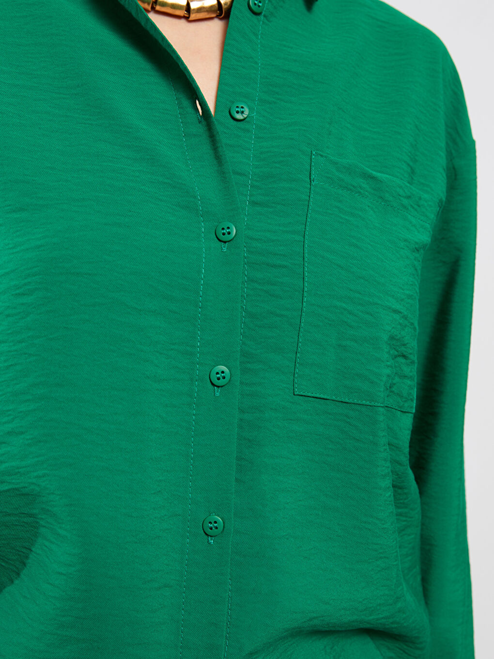Yeşil Önden Düğme Kapamalı Düz Uzun Kollu Oversize Kadın Gömlek-7