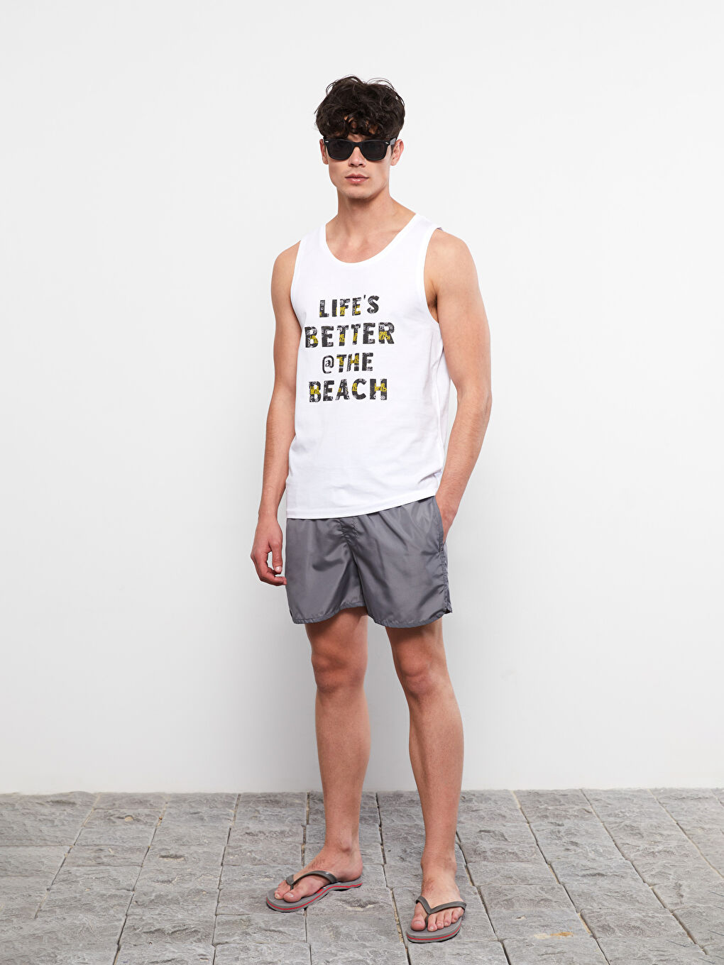 LCW SWIMWEAR Antrasit Kısa Boy Basic Erkek Deniz Şortu - 1