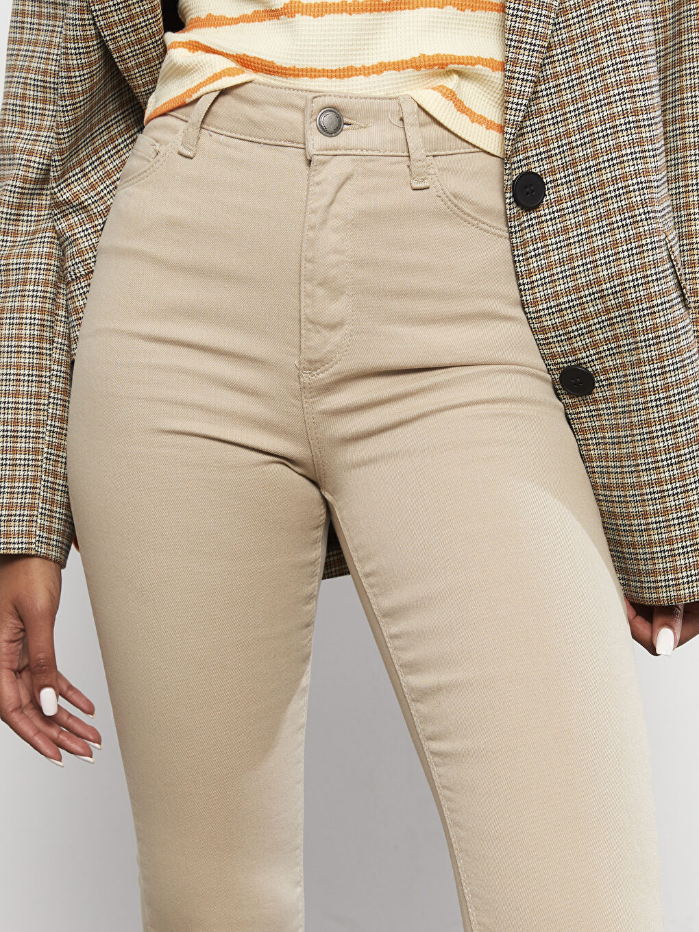 Bej Standart Fit Düz Cep Detaylı Gabardin Kadın Pantolon-3