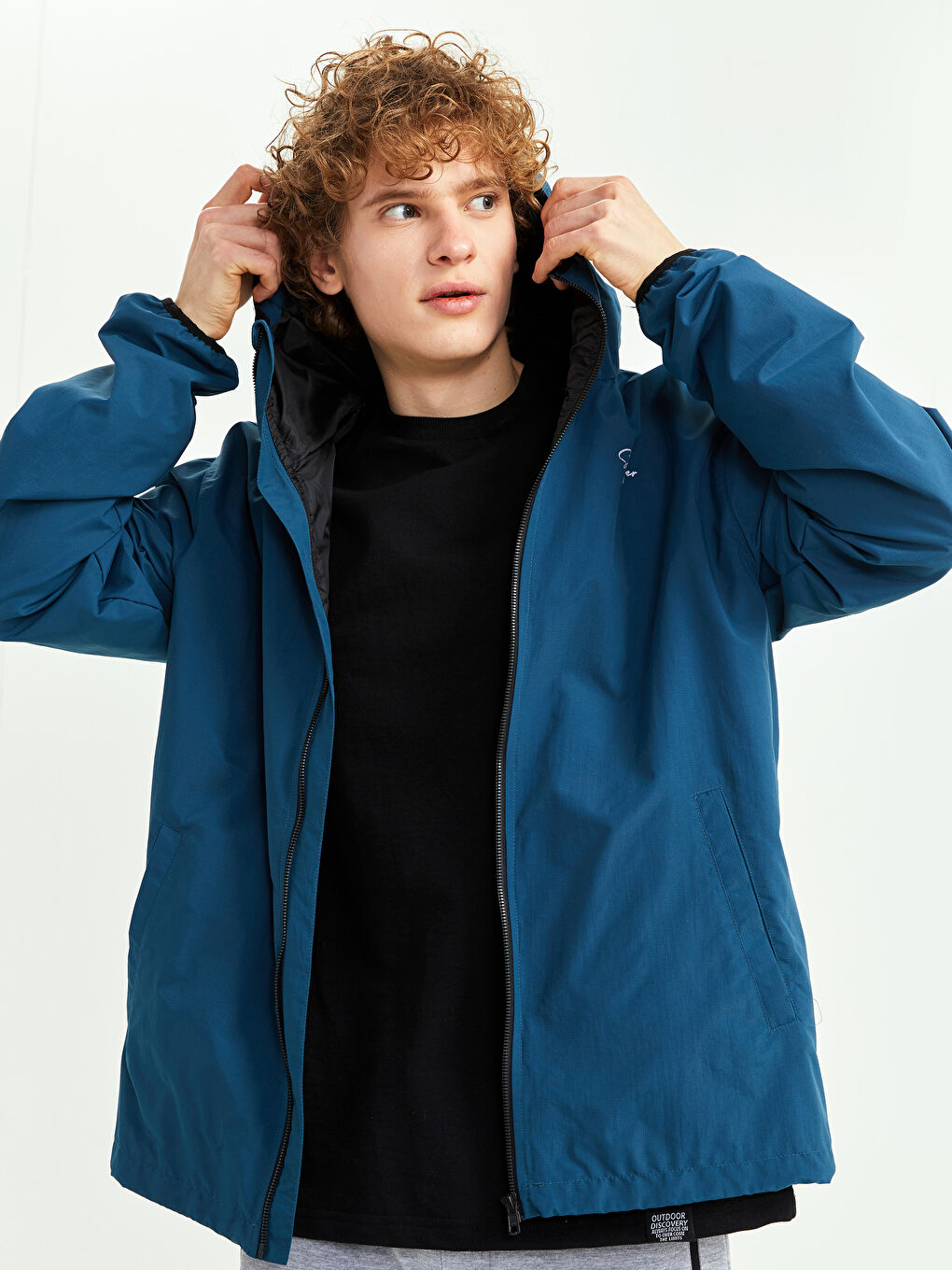 Lacivert Standart Kalıp Kapüşonlu Erkek Yağmurluk-1