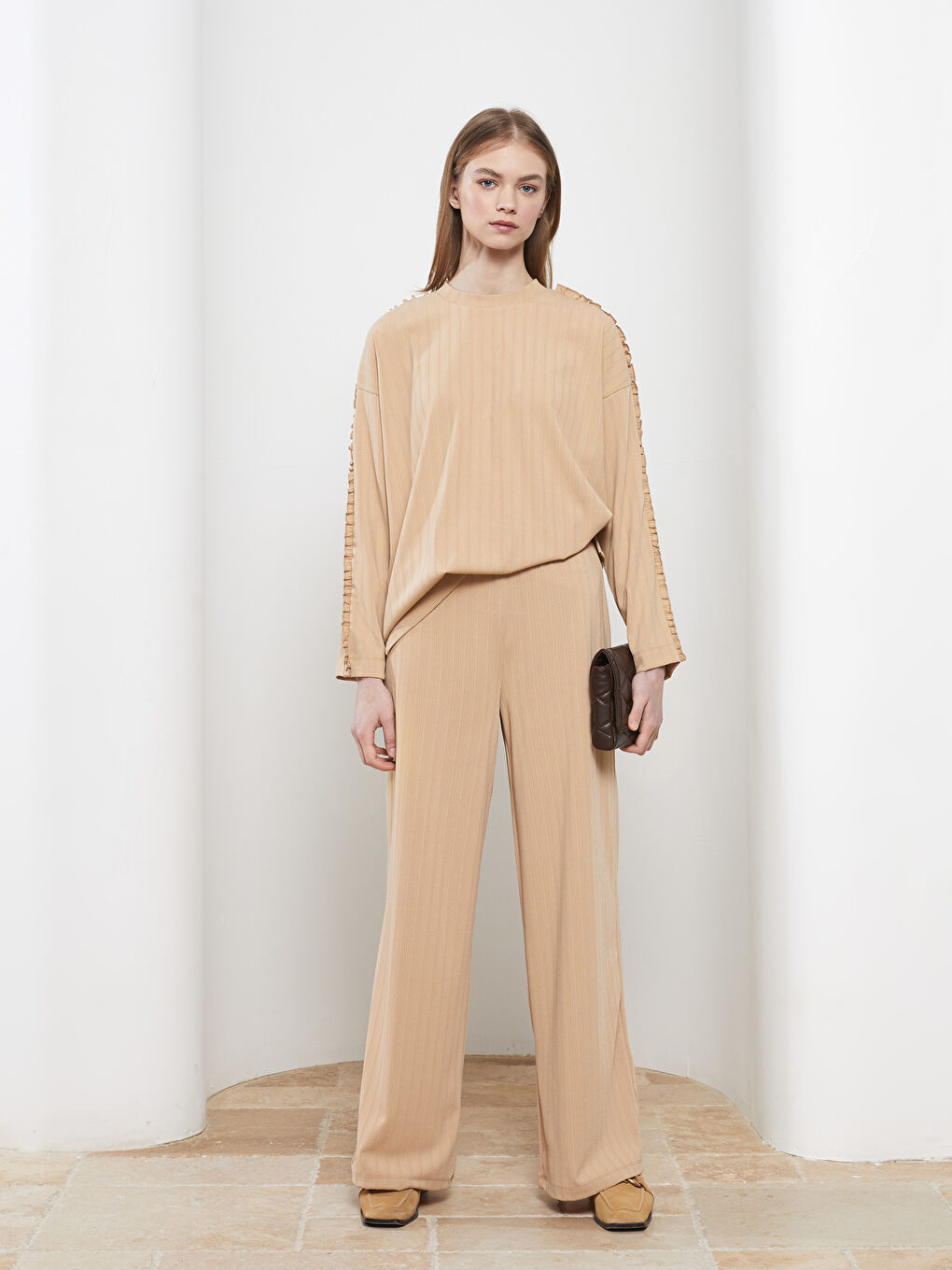 Bej Kadın Beli Lastikli Düz Eşofman Altı