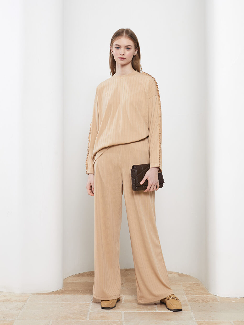 Bej Kadın Beli Lastikli Düz Eşofman Altı-1