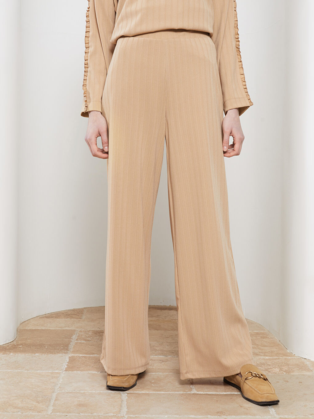 Bej Kadın Beli Lastikli Düz Eşofman Altı-2