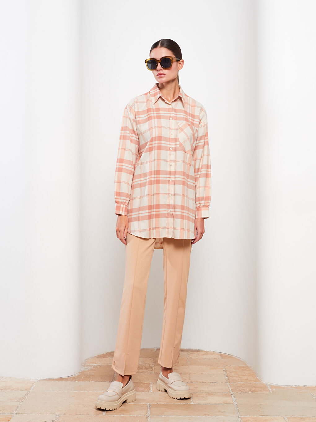 Elastic Waist Plain Crepe Women's Sweatpants-1