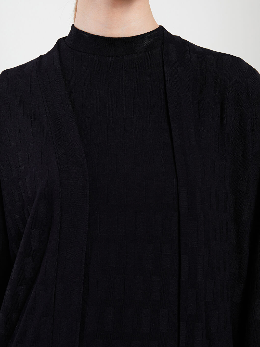 Siyah Şal Yaka Düz Uzun Kollu Kadın Hırka-2