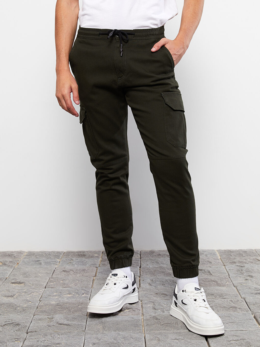 XSIDE Pantalon de Jogging Coupe Svelte pour Hommes-2