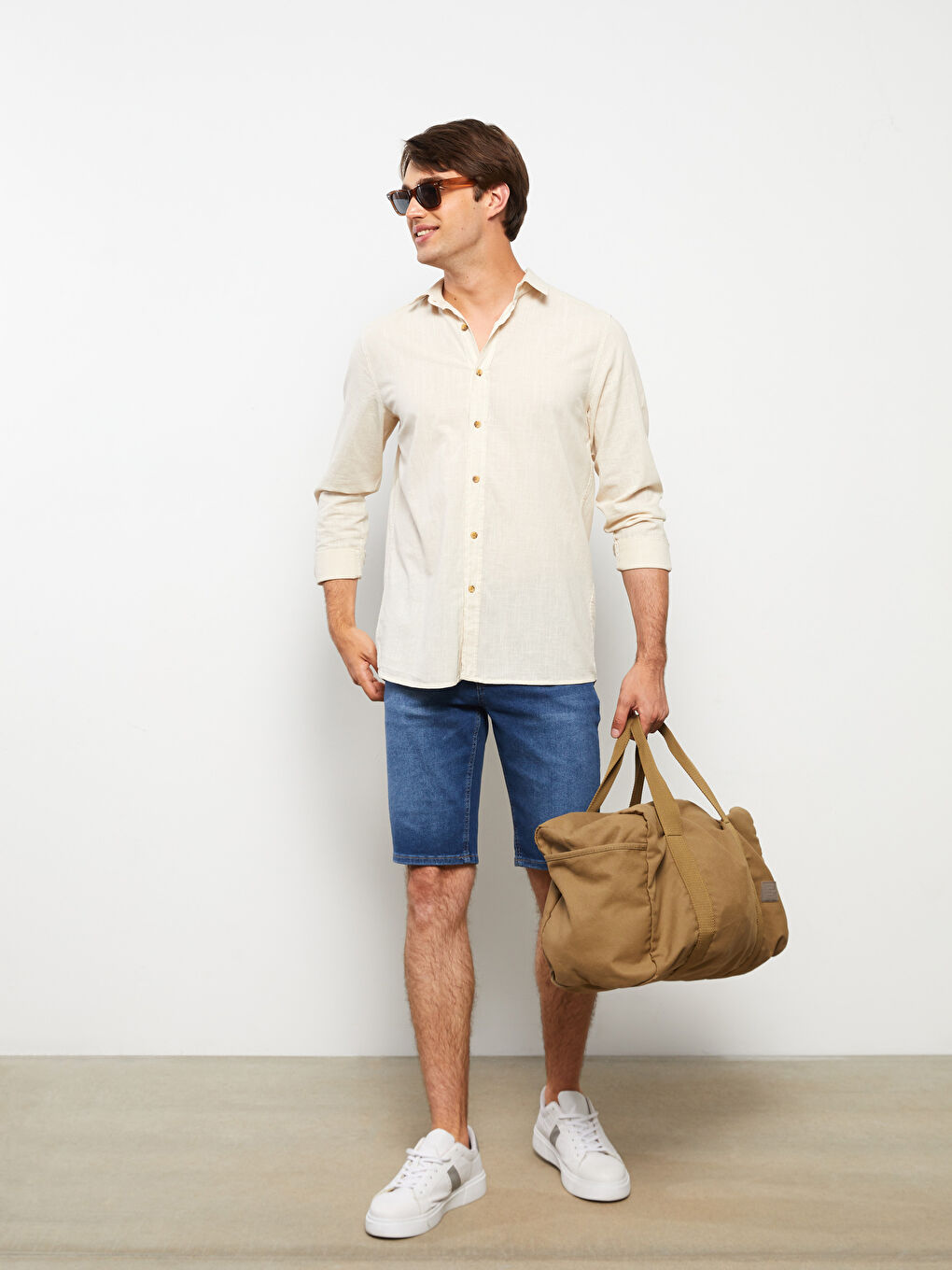 Bej Regular Fit Uzun Kollu Poplin Erkek Gömlek