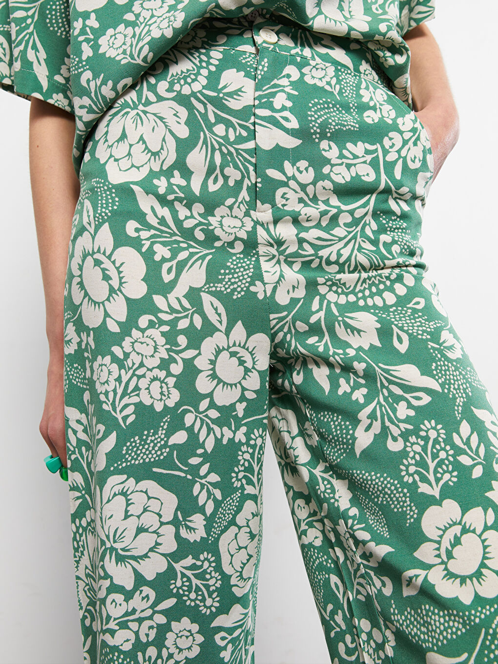 Udobne Cvetne Lanene Ženske Pantalone sa Džepovima-1