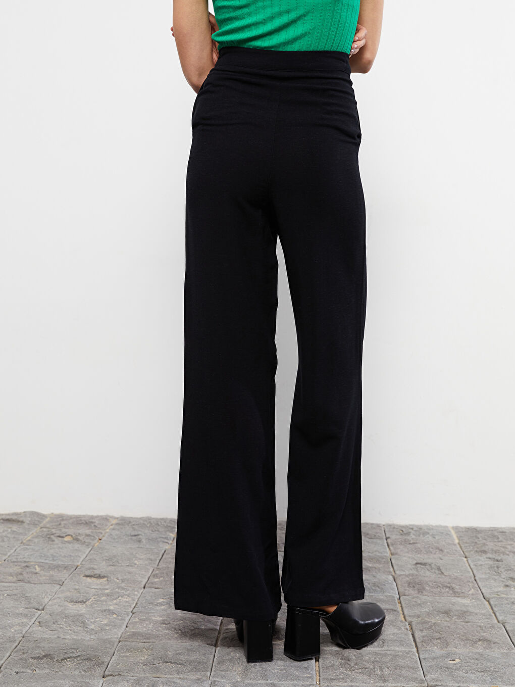 Comfortable Fit Straight Pocket Detailed Linen Women's Trousers-4