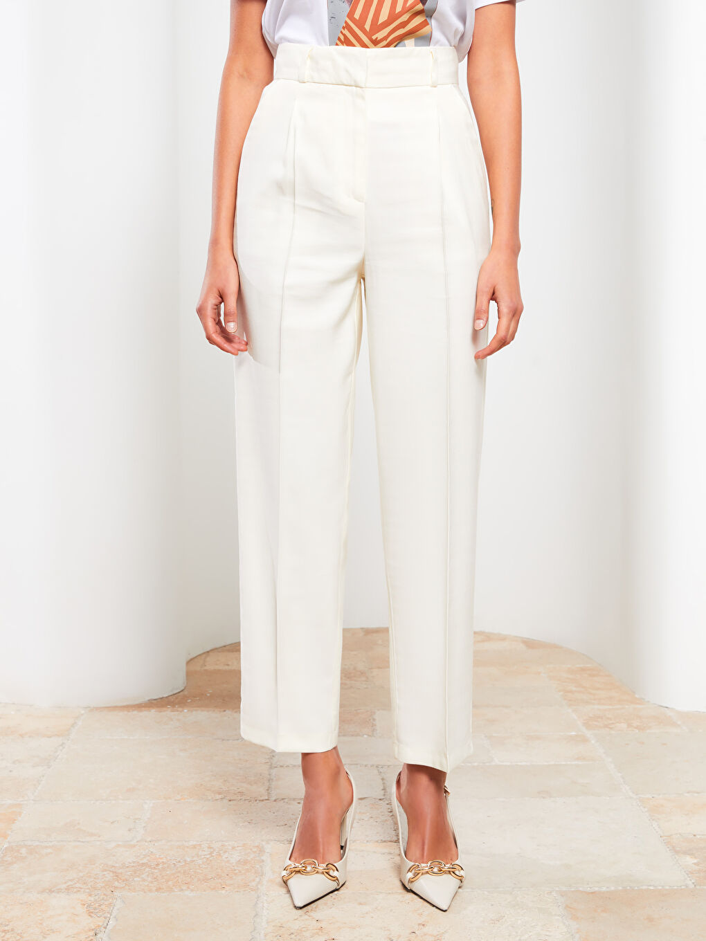High Waist Comfortable Fit Women's Trousers With Pocket Detail-3