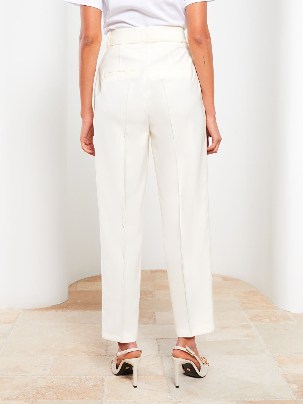High Waist Comfortable Fit Women's Trousers With Pocket Detail-4