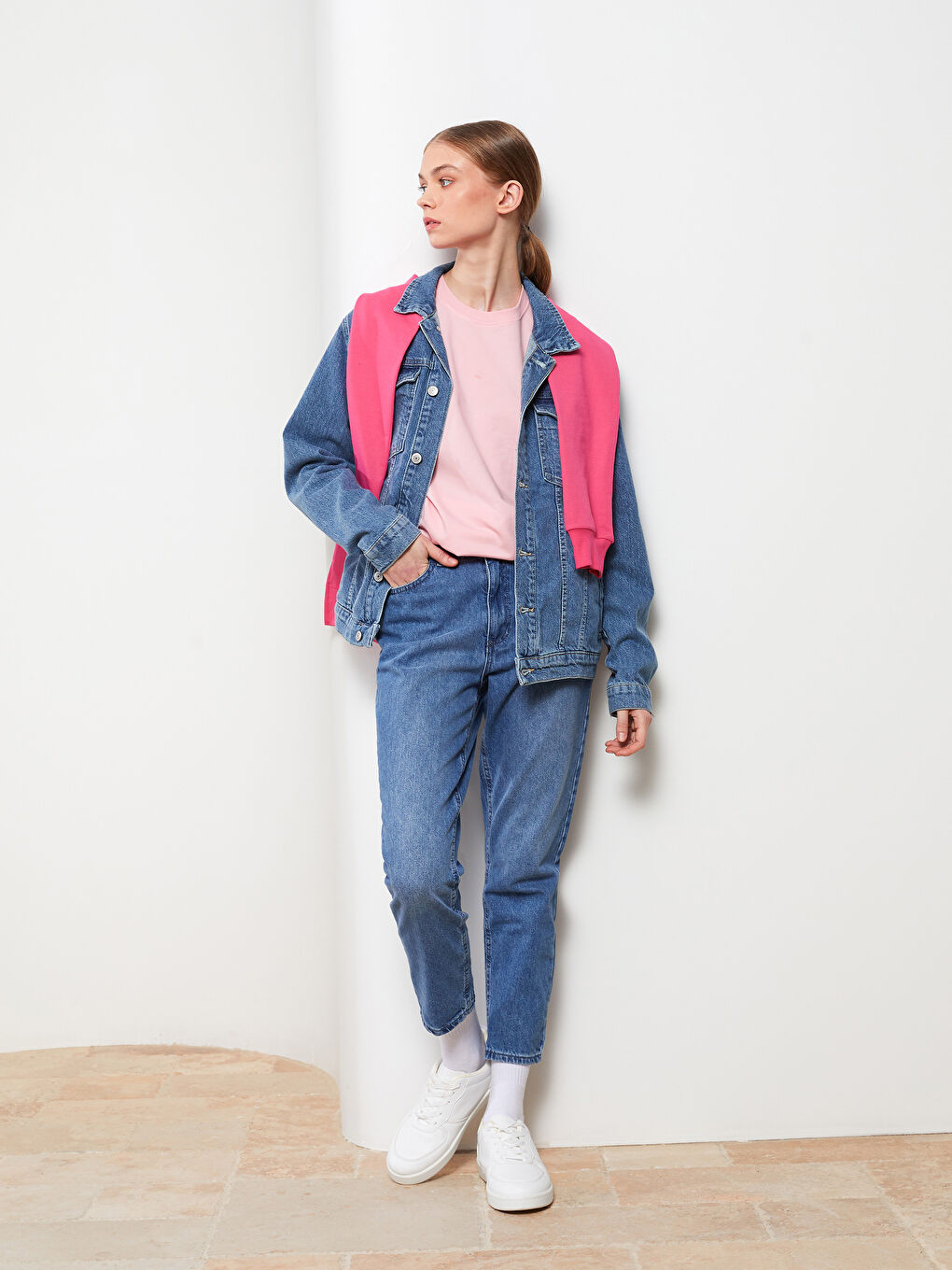 İndigo Standart Fit Cep Detaylı Kadın Rodeo Jean Pantolon-1