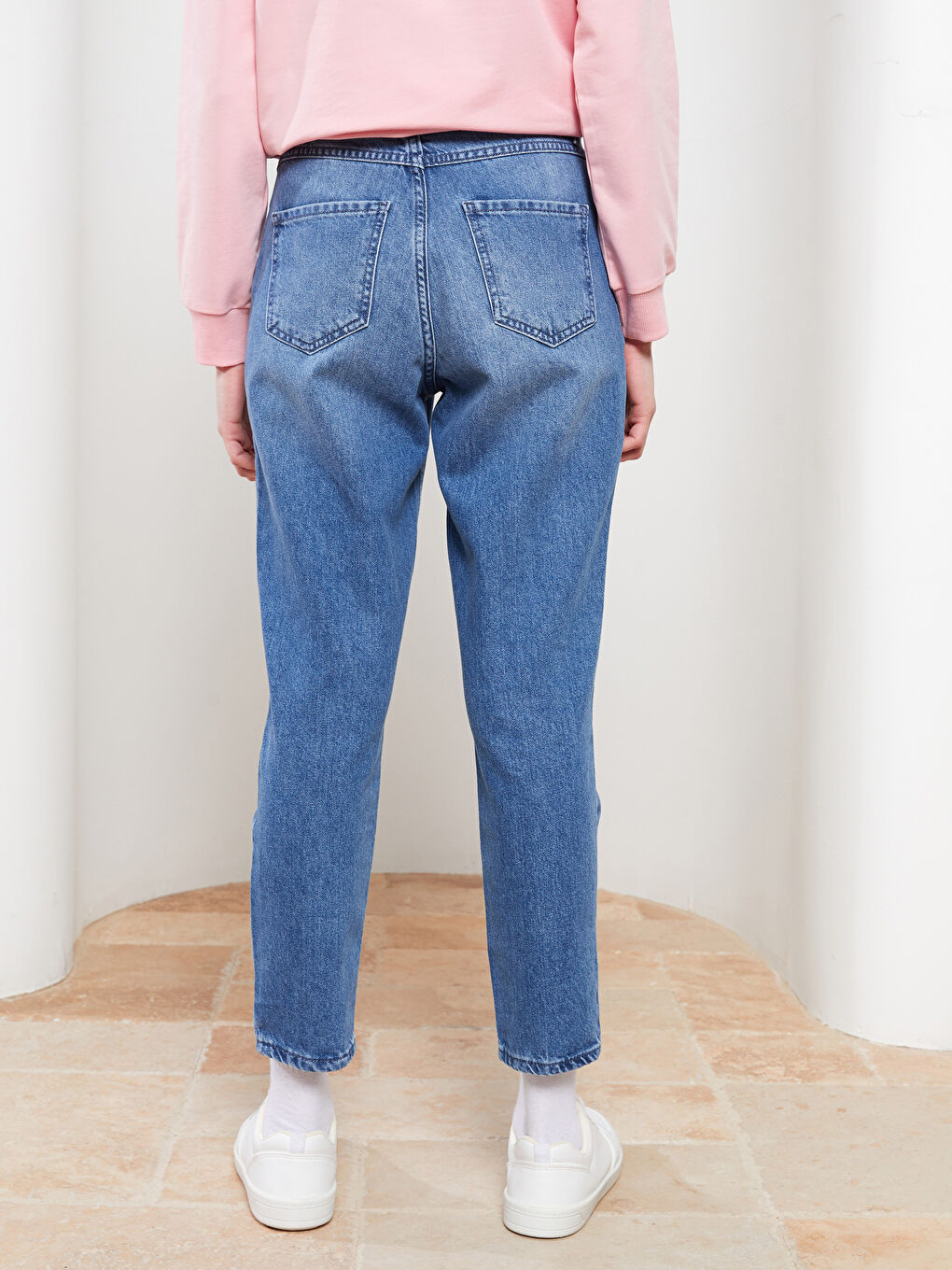 İndigo Standart Fit Cep Detaylı Kadın Rodeo Jean Pantolon-4