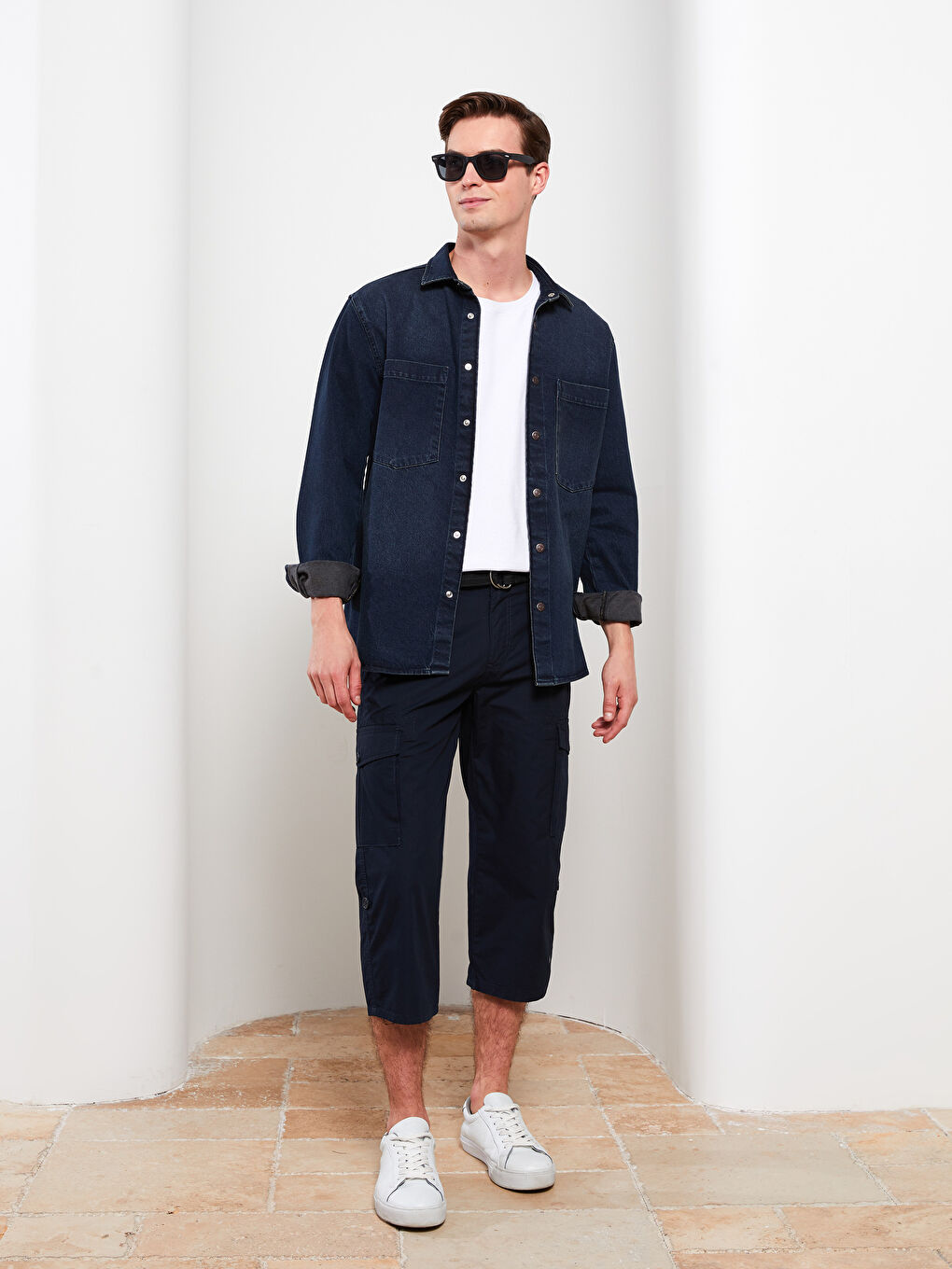 Lacivert Standart Kalıp Kemerli Erkek Roller Şort-1