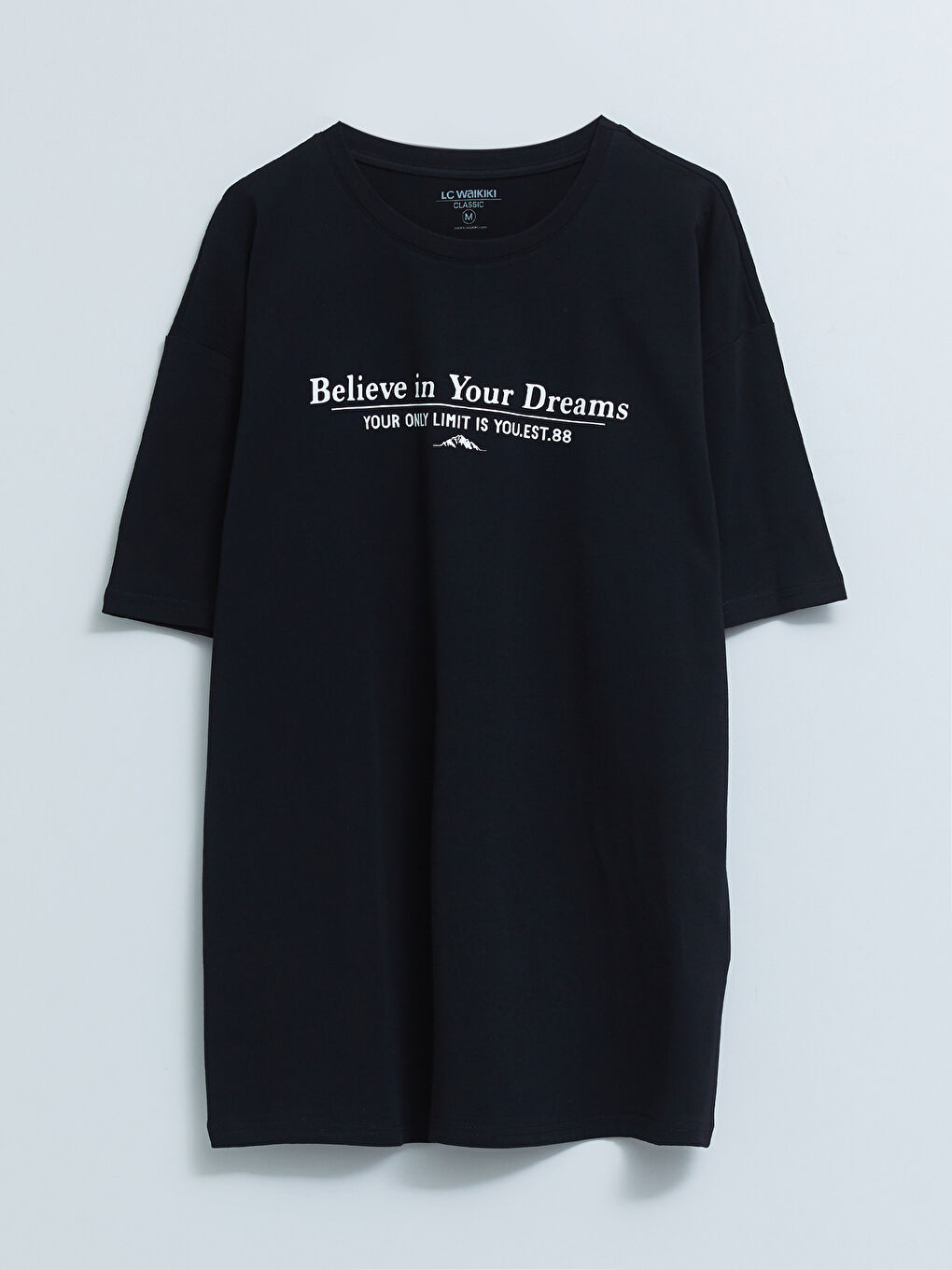 تيشيرت رجالي واسع الحجم برقبة دائرية وأكمام قصيرة مصنوع من قماش جيرسي ومطبوع-10