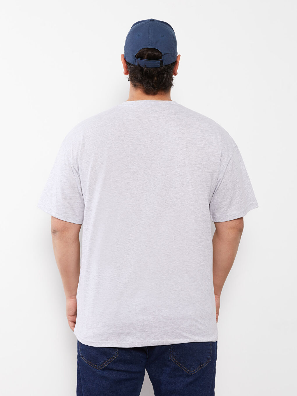 تيشيرت أوفراسايز ياقة دائرية كم قصير مطبوع جيرسي للرجال-4