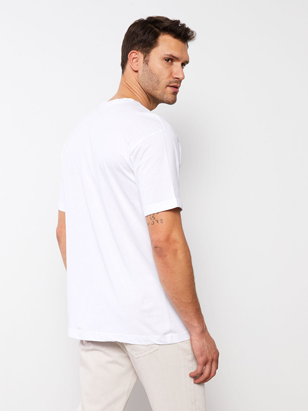 Beyaz Oversize Bisiklet Yaka Kısa Kollu Baskılı Penye Erkek Tişört-4