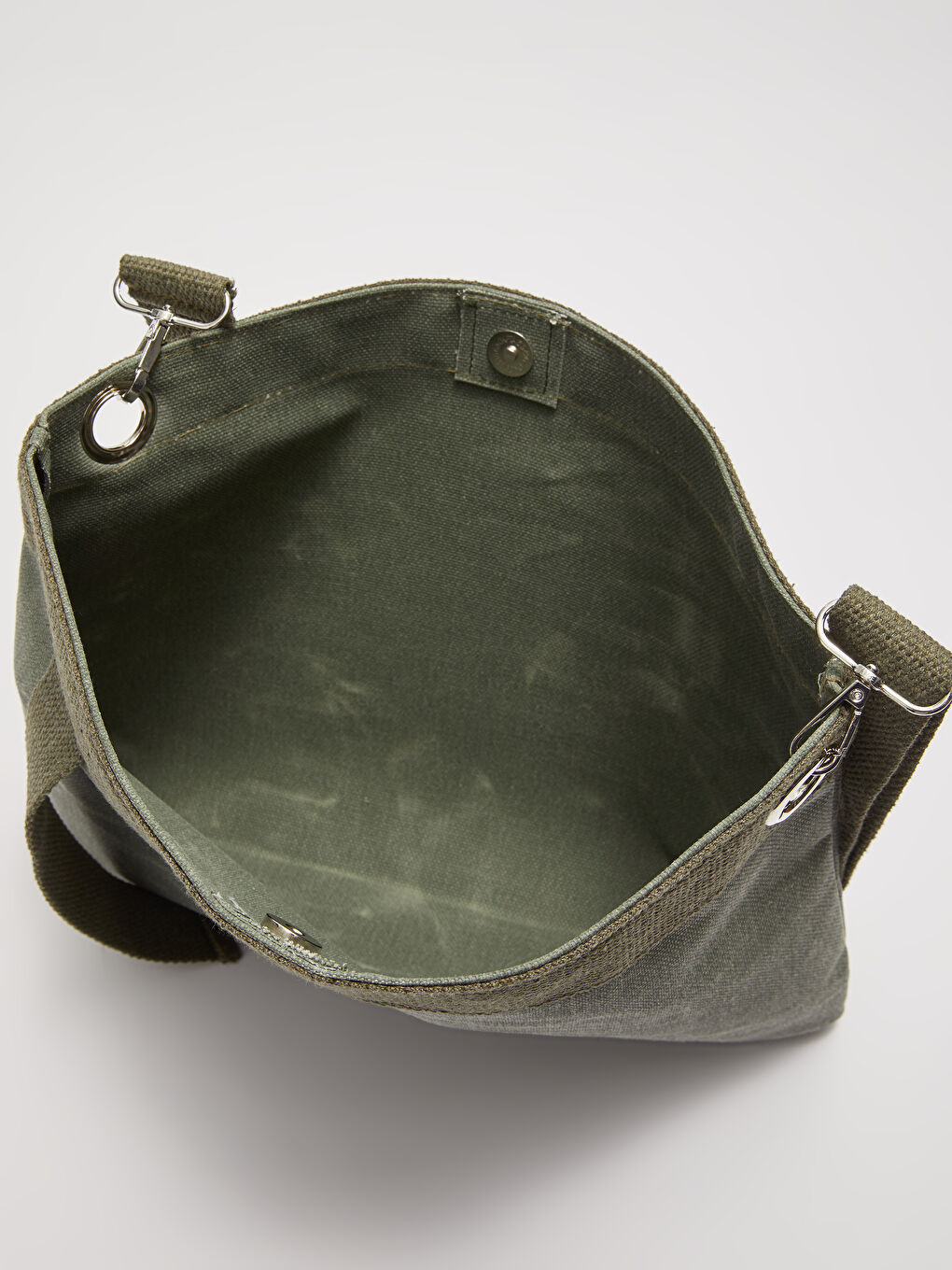 Haki Etiket Nakışlı Ayarlanabilir Askılı Kadın Tote Çanta-1