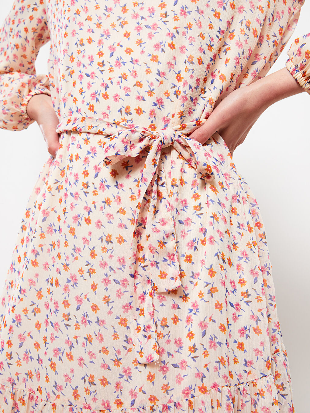 Ekru Bisiklet Yaka Desenli Uzun Kollu Şifon Kadın Elbise-3