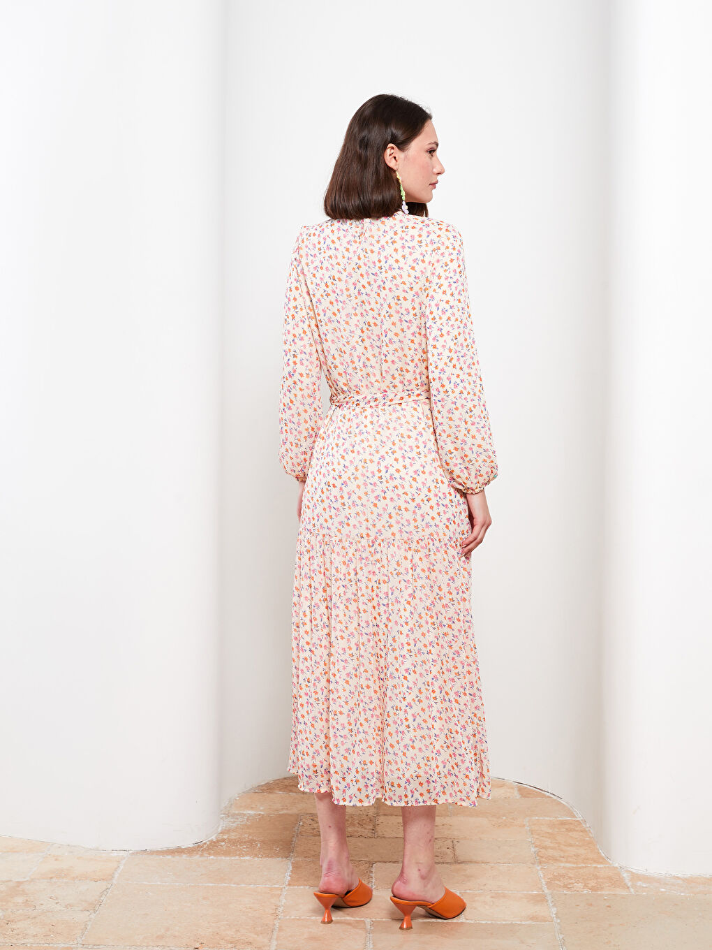 Ekru Bisiklet Yaka Desenli Uzun Kollu Şifon Kadın Elbise-4