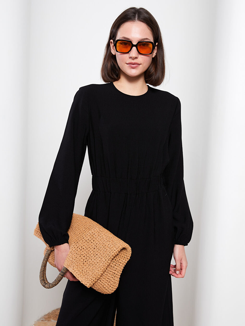 Siyah Bisiklet Yaka Düz Uzun Kollu Kadın Tulum-1