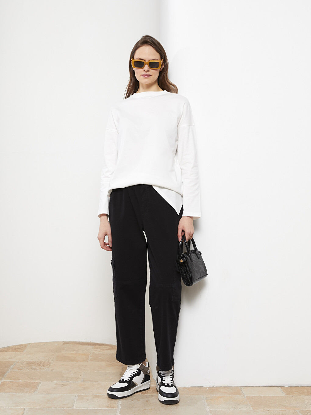 Elastic Waist Comfortable Fit Straight Pocket Detailed Gabardine Women's Trousers