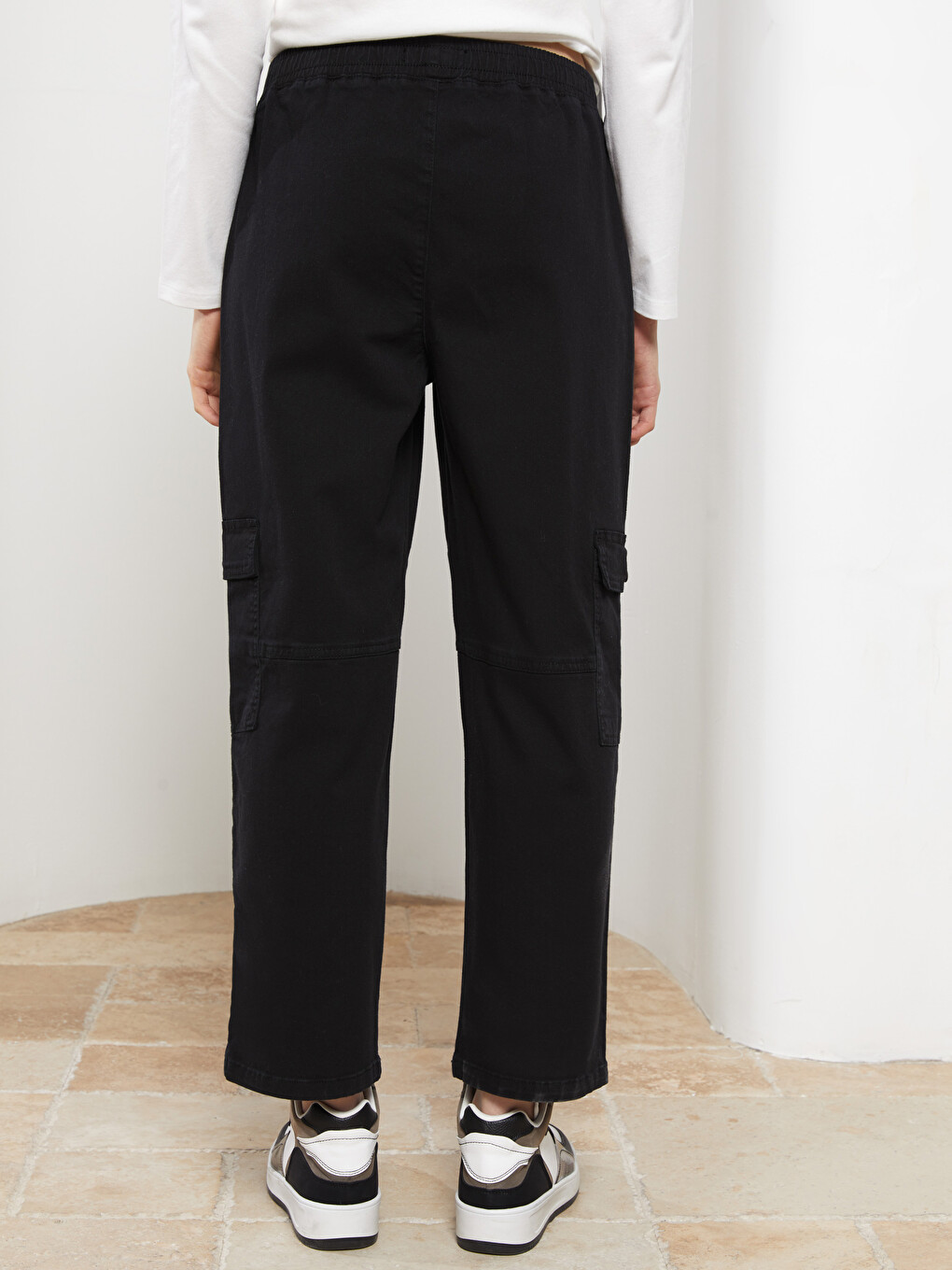 Elastic Waist Comfortable Fit Straight Pocket Detailed Gabardine Women's Trousers-4