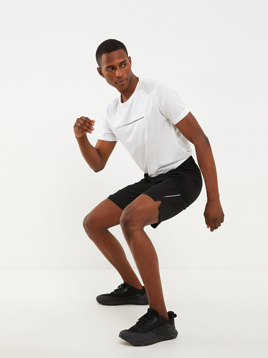 XSIDE ACTIVE Siyah Standart Kalıp Erkek Spor Şort