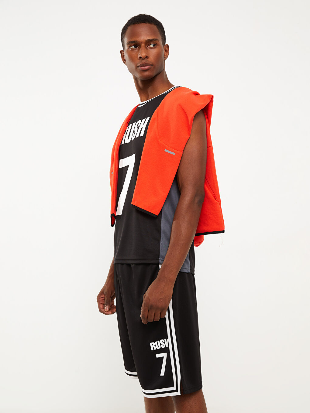 Siyah Standart Kalıp Erkek Basketbol Şortu-1