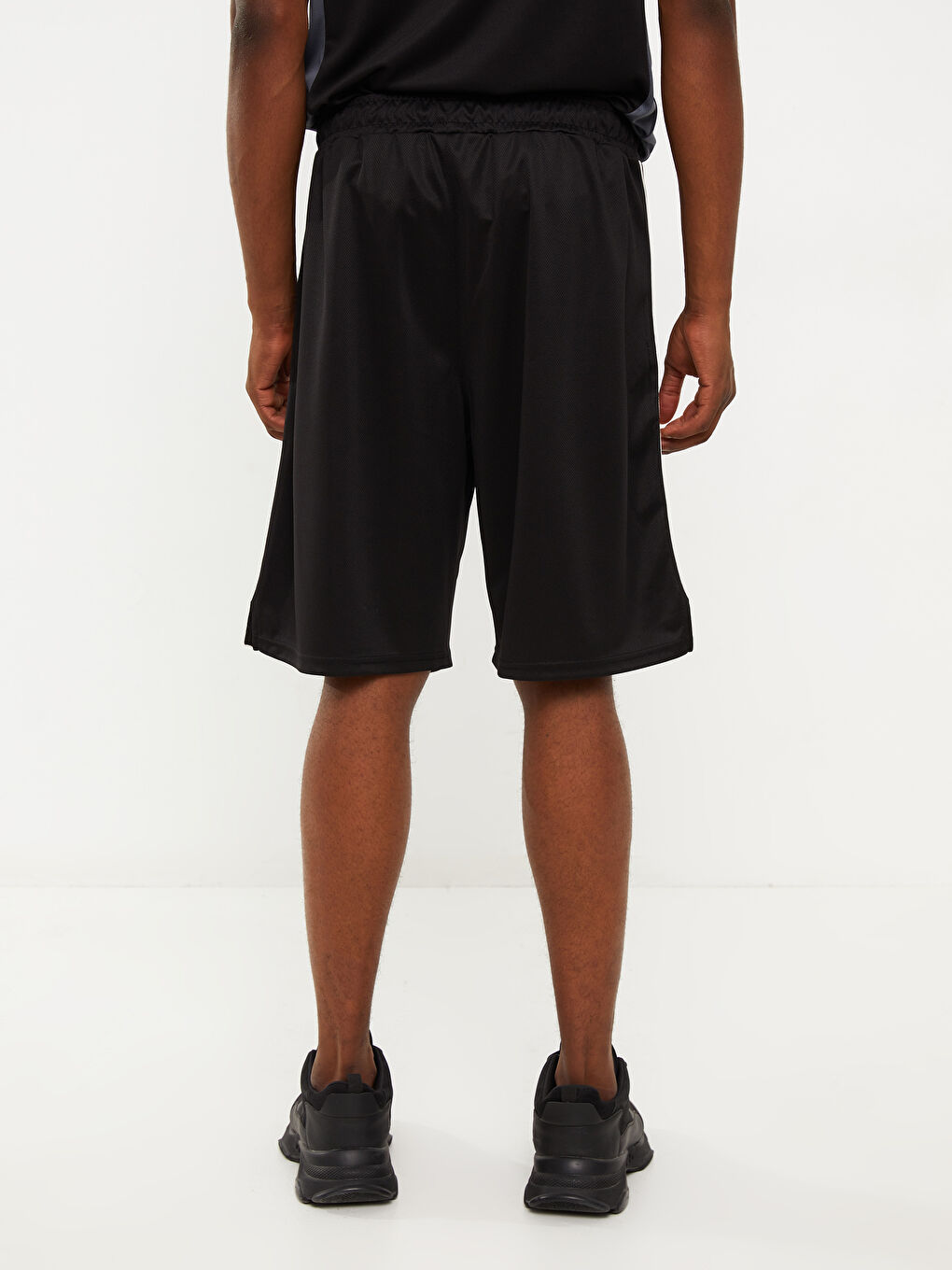 Siyah Standart Kalıp Erkek Basketbol Şortu-4