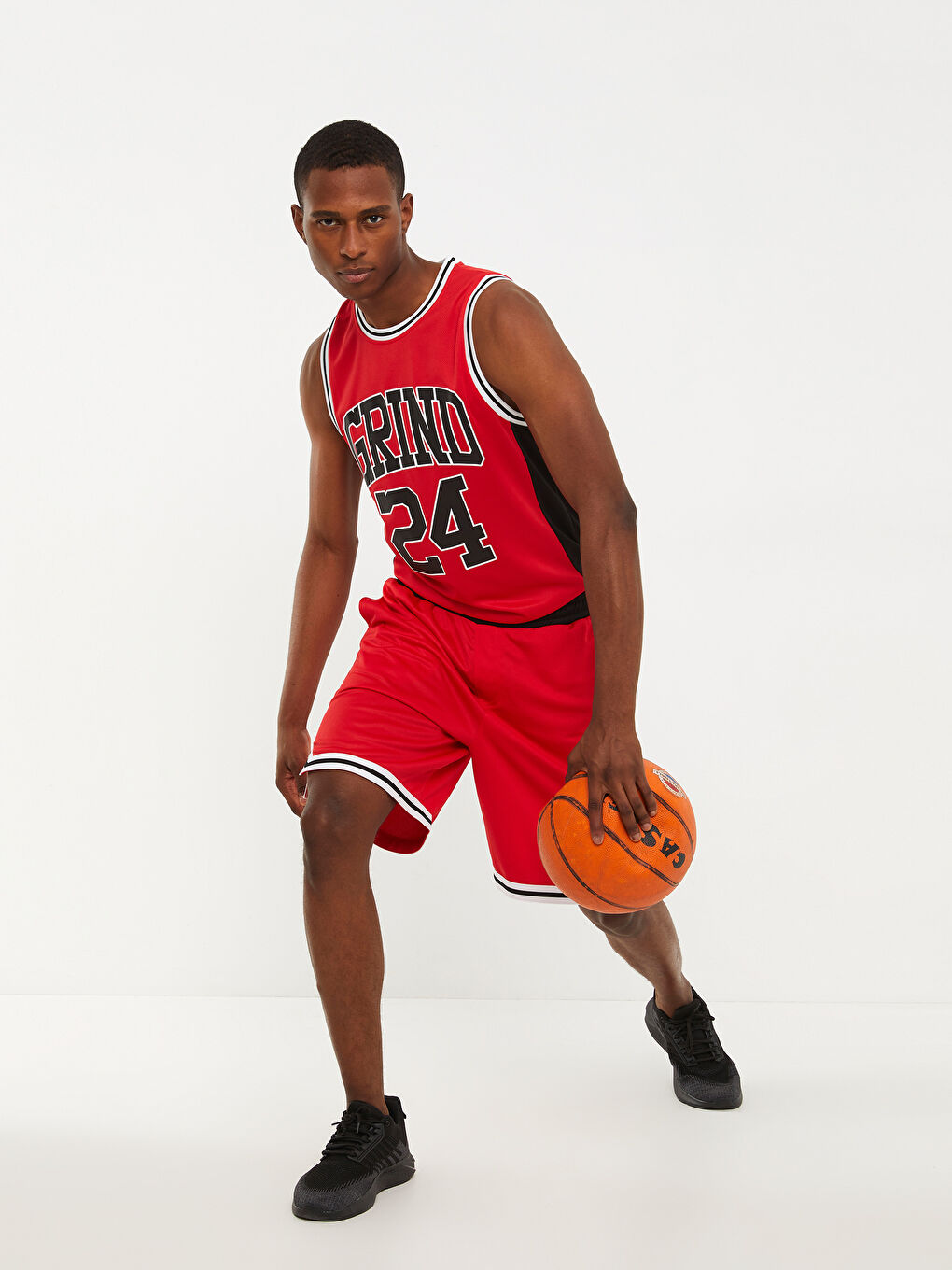 Kırmızı Rahat Kalıp Erkek Basketbol Şortu-1