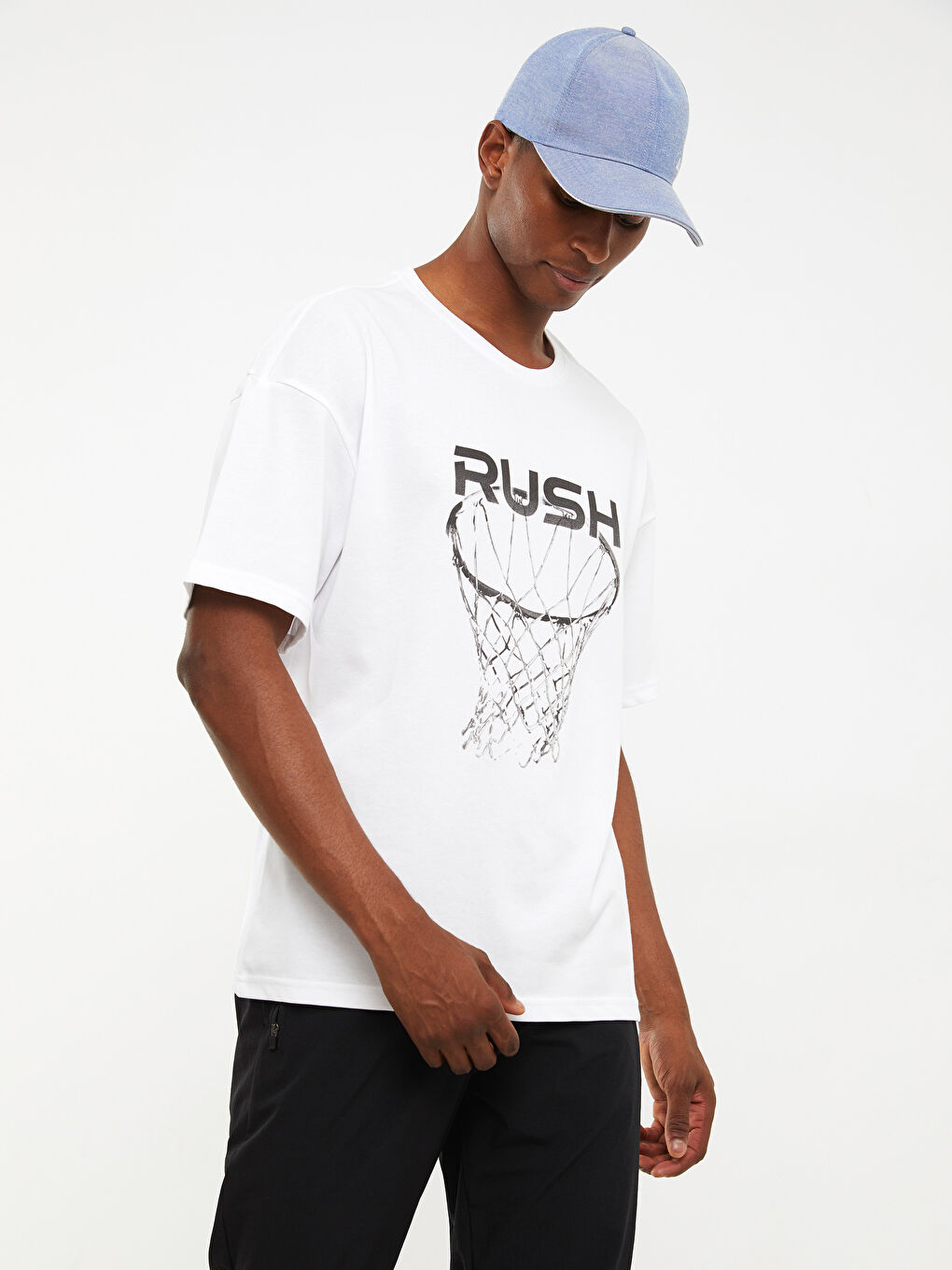 Beyaz Bisiklet Yaka Kısa Kollu Baskılı Erkek Spor Tişört-2