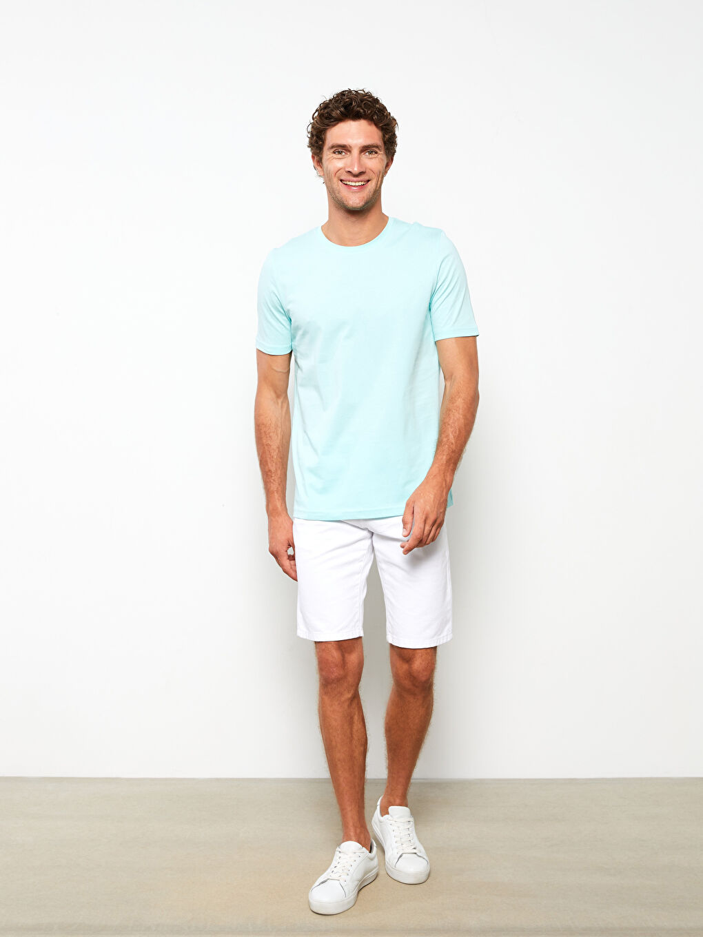 تيشيرت رجالي برقبة دائرية من قماش جيرسي-1