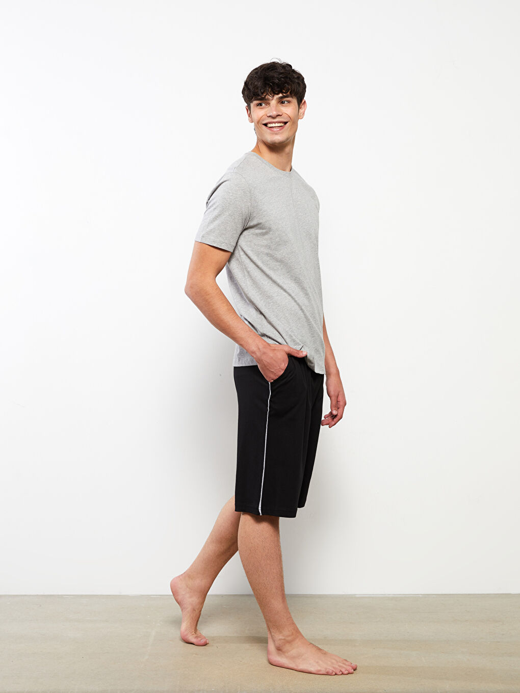 Siyah Standart Kalıp Erkek Pijama Alt Şort-1