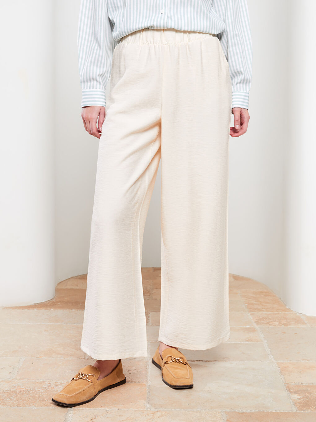 بنطلون بالازو حريمي رجل واسعة بتفاصيل جيب و خصر مطاطي مستقيم-3